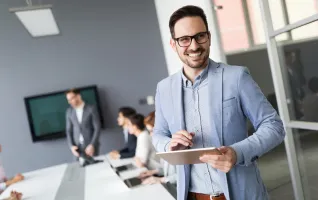 Arbeits- und Sozialrecht im Fernstudium studieren 