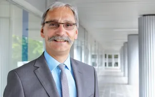 prof. gutmann