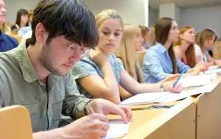 students studying media and communication management