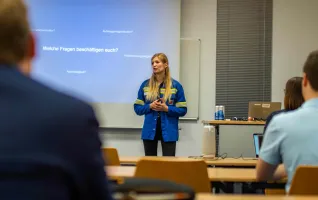 PFH D3 Vortrag Lena Tute von Novelis