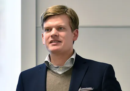 Professor Dr. Julian Voss