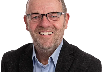 Prof. Dr. Hubert Schüle lehrt UX Design und Wirtschaftsinformatik an der PFH Göttingen