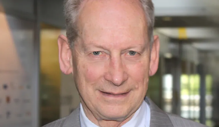 Professor Dr. Jürgen Blöch