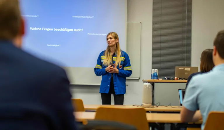 PFH D3 Vortrag Lena Tute von Novelis