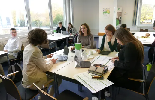 An zwei Workshoptagen tüftelten die Schüler:innen – unterstützt von Expert:innen – an der Konkretisierung und Umsetzung ihrer Ideen.
